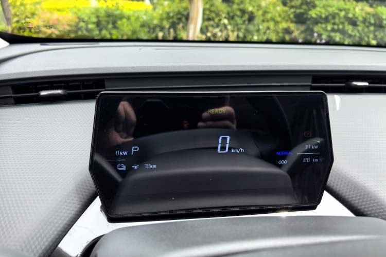 Used Chery QQ Little Ant 2024 Revised Edition Youth Version 321 km Beloved Pro Version 29.23 kWh Odometer Close Up