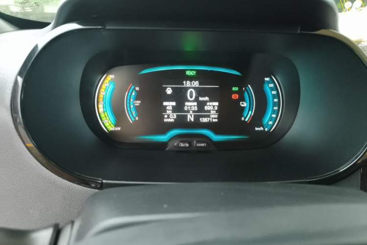 Used Chery QQ Little Ant 2024 Revised Version Youth Edition 251 km True Love Edition 25.05 kWh Odometer Close Up