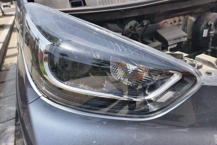 Used Chery QQ Little Ant 2024 Revised Version Youth Edition 251 km True Love Edition 25.05 kWh Right Front Headlight