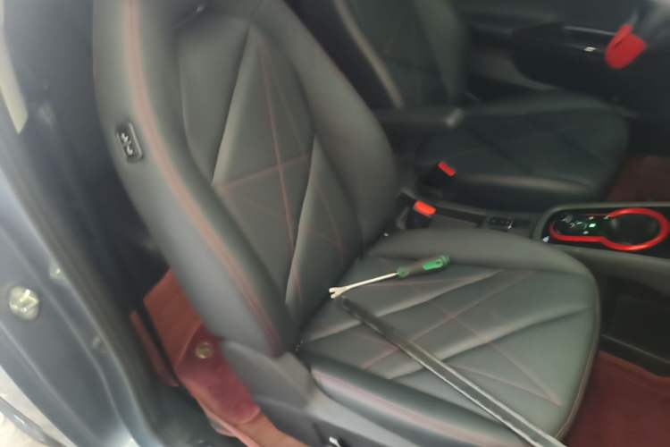 Used Chery QQ Little Ant 2024 Revised Version Youth Edition 251 km True Love Edition 25.05 kWh Right Front Seat
