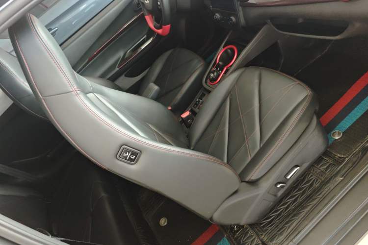 Used Chery QQ Little Ant 2024 Revised Version Youth Edition 251 km True Love Edition 25.05 kWh Right Front Seat