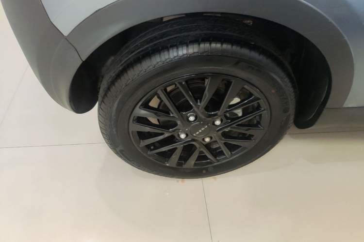 Used Chery QQ Little Ant 2024 Revised Version Youth Edition 251 km True Love Edition 25.05 kWh Right Rear Wheel Hub