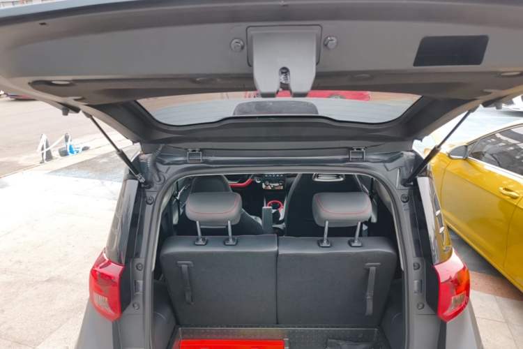 Used Chery QQ Little Ant 2024 Youth Edition 251km True Love Edition 23.99 kWh Trunk