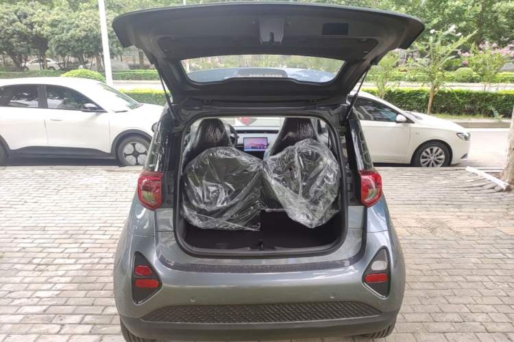 Used Chery QQ Little Ant 2024 Revised Edition Youth Version 321 km Beloved Pro Version 29.23 kWh Trunk