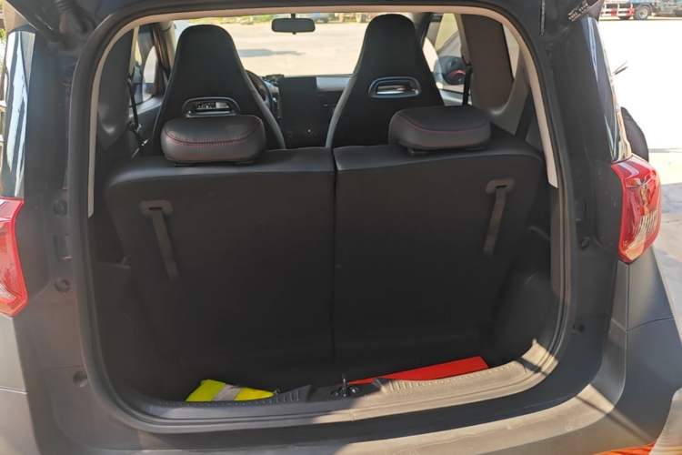 Used Chery QQ Little Ant 2024 Revised Version Youth Edition 251 km True Love Edition 25.05 kWh Trunk