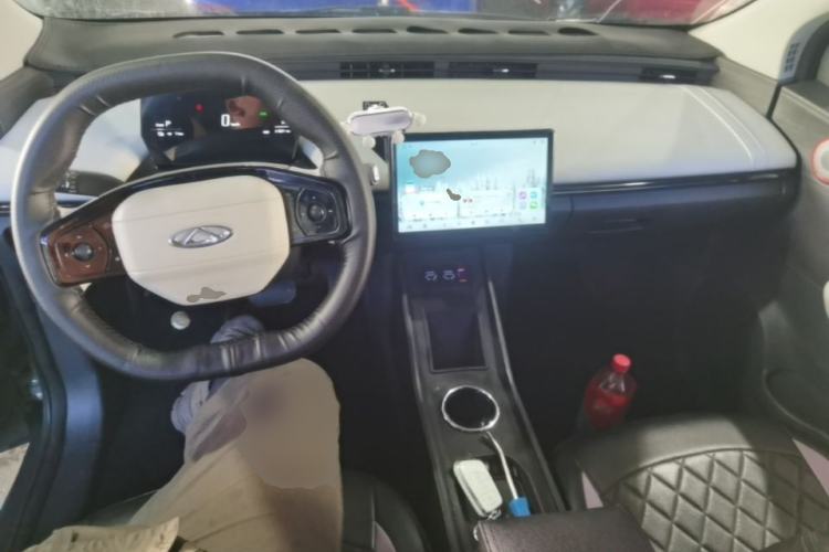 Used Chery QQ Little Ant 2024 321km Love Edition Center Console