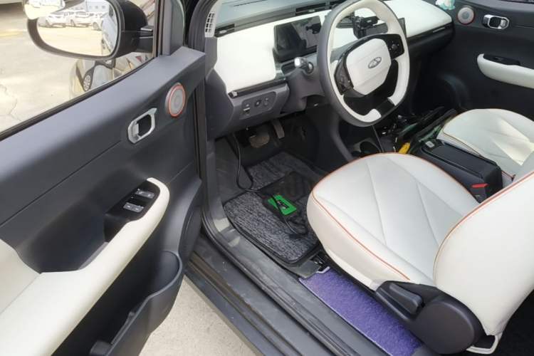 Used Chery QQ Little Ant 2024 Refreshed Version Youth Edition 321 km Beloved Edition 29.23 kWh Driver Seat