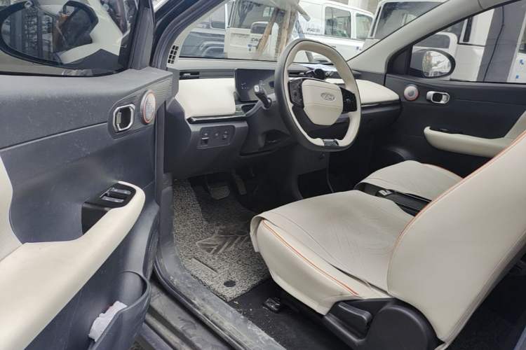 Used Chery QQ Little Ant 2024 Youth Edition 321km Beloved Pro Version 29.23 kWh Driver Seat