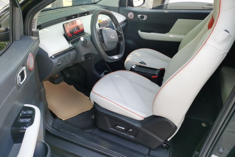 Used Chery QQ Little Ant 2024 Youth Edition 321km Only Love Version 29.23 kWh Left Front Seat