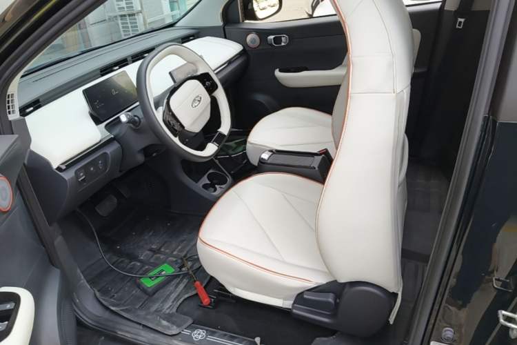 Used Chery QQ Little Ant 2024 Edition Youth Version 321 km Beloved Version 29.23 kWh Left Front Seat