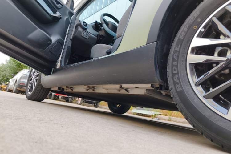 Used Chery QQ Little Ant 2024 251km True Love Edition Left Side Sill