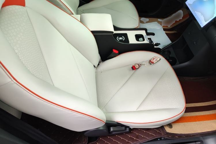 Used Chery QQ Little Ant 2024 Refreshed Version Youth Edition 321 km Beloved Edition 29.23 kWh Right Front Seat