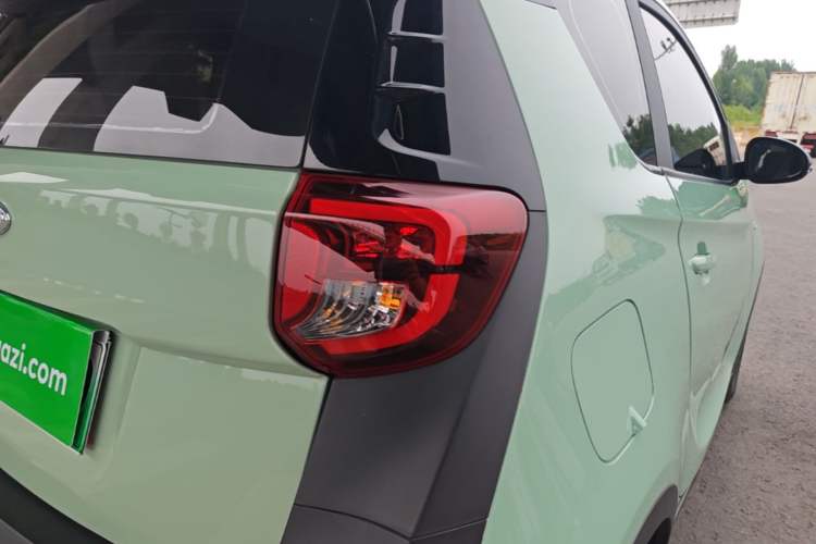 Used Chery QQ Little Ant 2024 Youth Edition 251km True Love Edition 23.99 kWh Right Rear Taillight