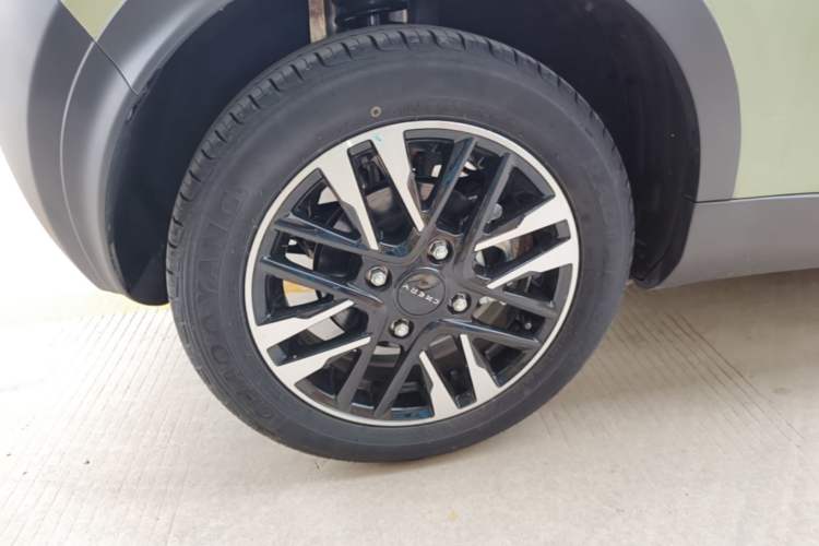 Used Chery QQ Little Ant 2024 251km True Love Edition Right Rear Wheel Hub