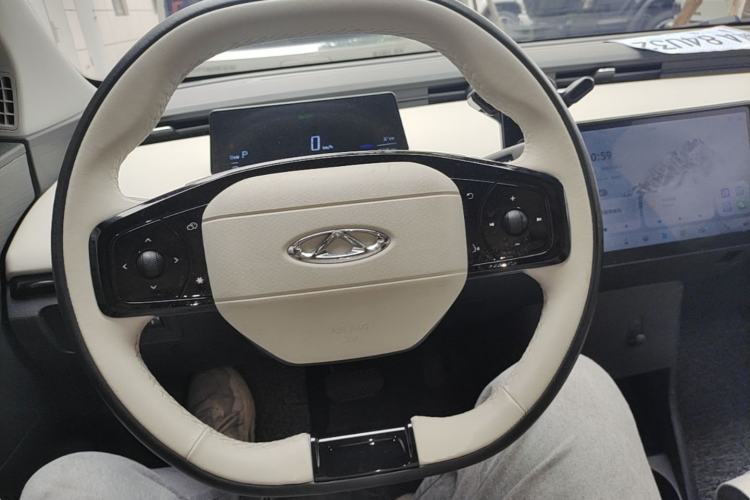 Used Chery QQ Little Ant 2024 Youth Edition 321km Beloved Pro Version 29.23 kWh Steering Wheel