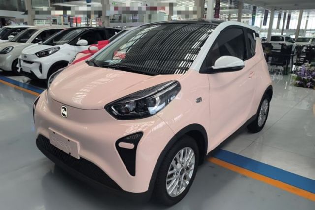 Ojetý Chery QQ Little Ant 2024 Refreshed Version Youth Edition 321 km Beloved Edition 29.23 kWh