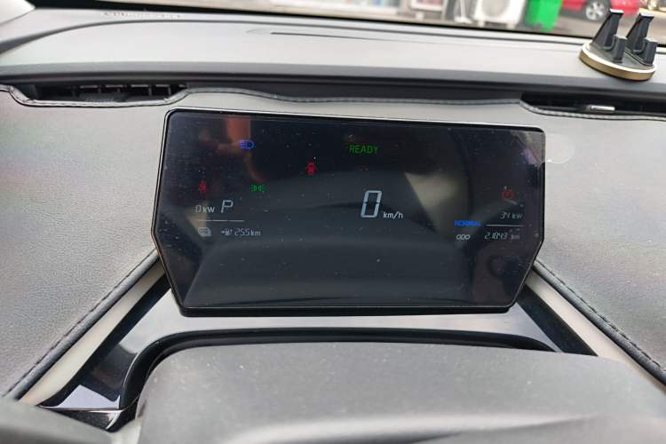 Used Chery QQ Little Ant 2024 Facelifted 321km Beloved Edition Instrument Cluster