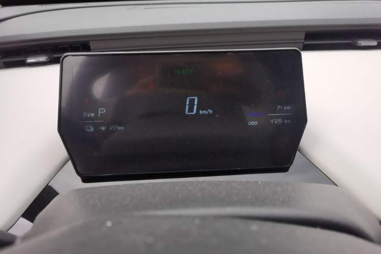 Used Chery QQ Little Ant 2024 Refreshed Version Youth Edition 321 km Beloved Edition 29.23 kWh Instrument Cluster