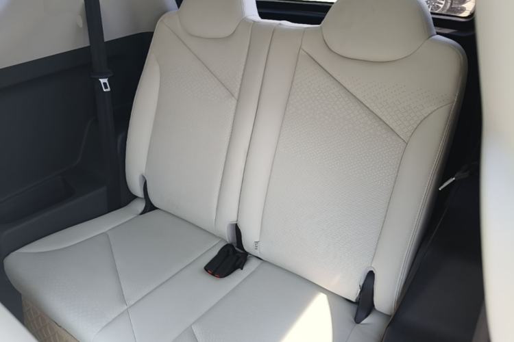 Used Chery QQ Little Ant 2024 Refreshed Version Youth Edition 321 km Beloved Edition 29.23 kWh Left Rear Seat