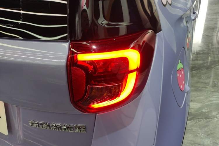 Used Chery QQ Little Ant 2024 Edition Youth Version 321 km Beloved Version 29.23 kWh Right Rear Taillight