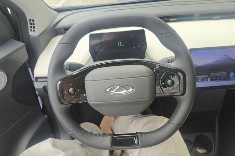 Used Chery QQ Little Ant 2024 Revised Edition Youth Version 321 km Only Love Edition 29.23 kWh Steering Wheel
