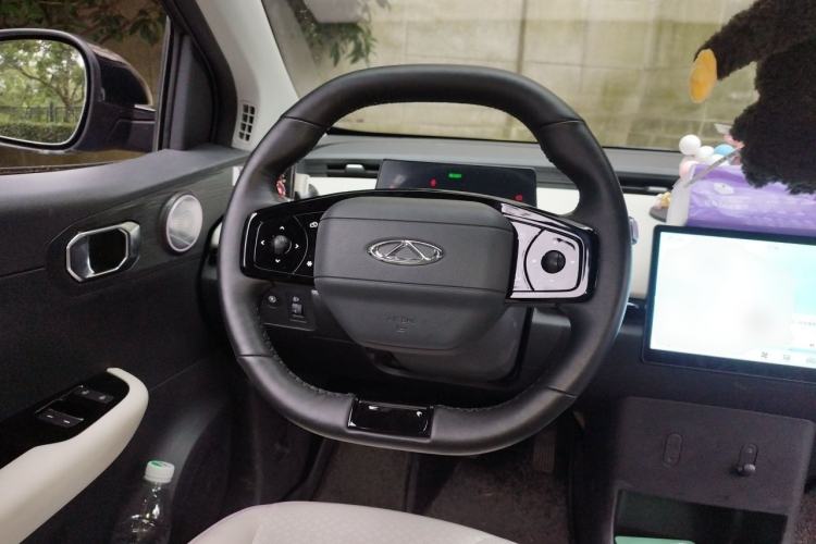 Used Chery QQ Little Ant 2024 Youth Edition 321km Only Love Version 29.23 kWh Steering Wheel