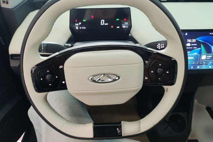 Used Chery QQ Little Ant 2024 Edition Youth Version 321 km Beloved Version 29.23 kWh Steering Wheel
