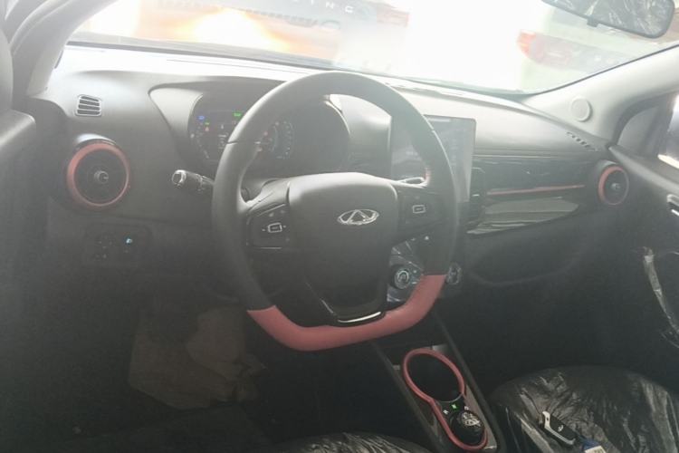 Used Chery QQ Little Ant 2024 251km True Love Edition Center Console