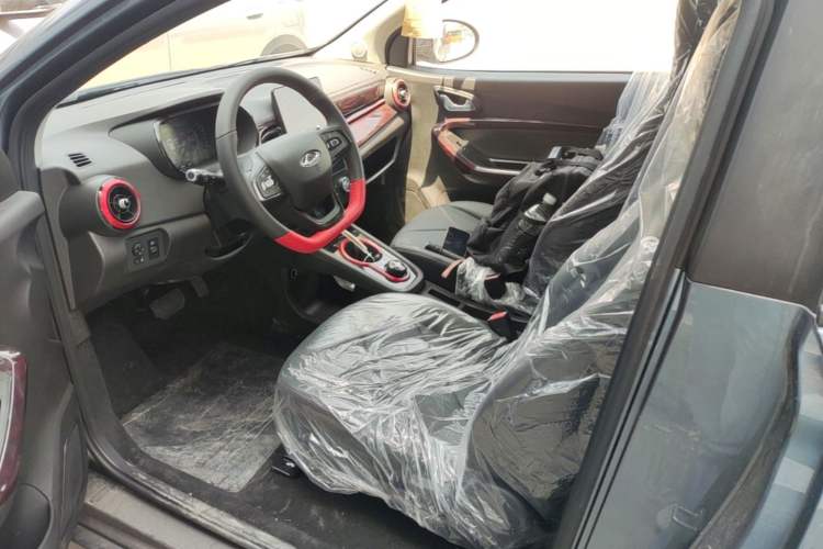 Used Chery QQ Little Ant 2024 Revised Version Youth Edition 251 km True Love Edition 25.05 kWh Left Front Seat
