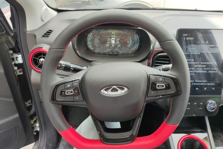 Used Chery QQ Little Ant 2024 Revised Version Youth Edition 251 km True Love Edition 25.05 kWh Steering Wheel
