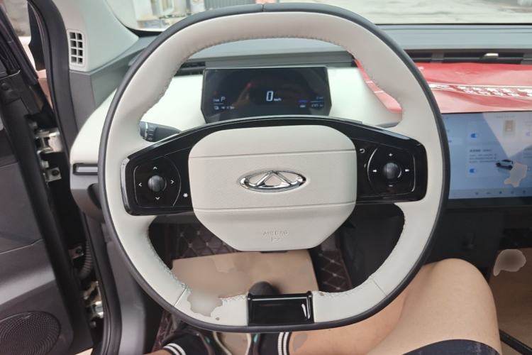 Used Chery QQ Little Ant 2024 Refreshed Version Youth Edition 321 km Beloved Edition 29.23 kWh Steering Wheel