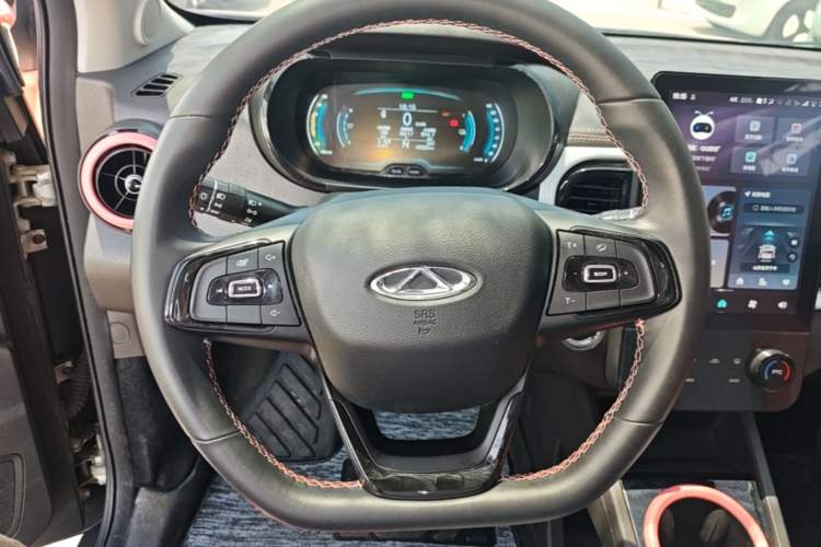 Used Chery QQ Little Ant 2024 251km True Love Edition Steering Wheel