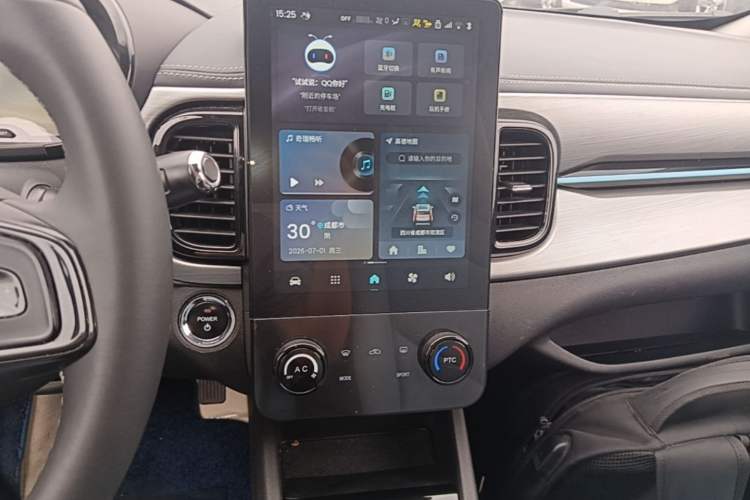 Used Chery QQ Little Ant 2024 Revised Version Youth Edition 251 km True Love Edition 25.05 kWh Audio And AC Panel