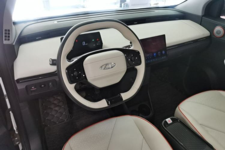 Used Chery QQ Little Ant 2024 Refreshed Version Youth Edition 321 km Beloved Edition 29.23 kWh Center Console