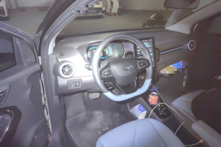 Used Chery QQ Little Ant 2024 251km True Love Edition Center Console