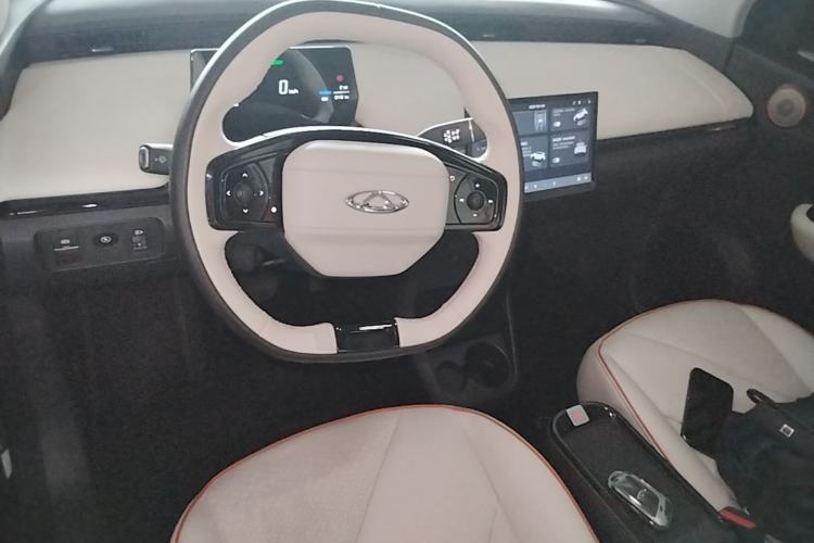 Used Chery QQ Little Ant 2024 Refreshed Version Youth Edition 321 km Beloved Edition 29.23 kWh Center Console