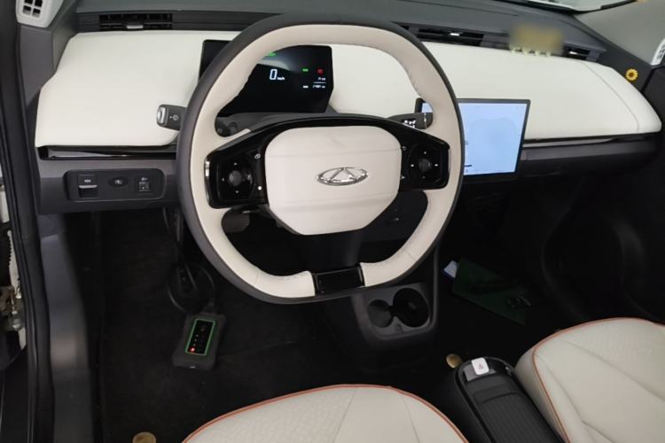 Used Chery QQ Little Ant 2024 321km Love Edition Center Console
