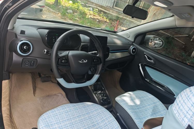 Used Chery QQ Little Ant 2024 251km Love Edition Center Console