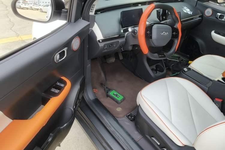 Used Chery QQ Little Ant 2024 Revised Edition Youth Version 321 km Only Love Edition 29.23 kWh Driver Seat