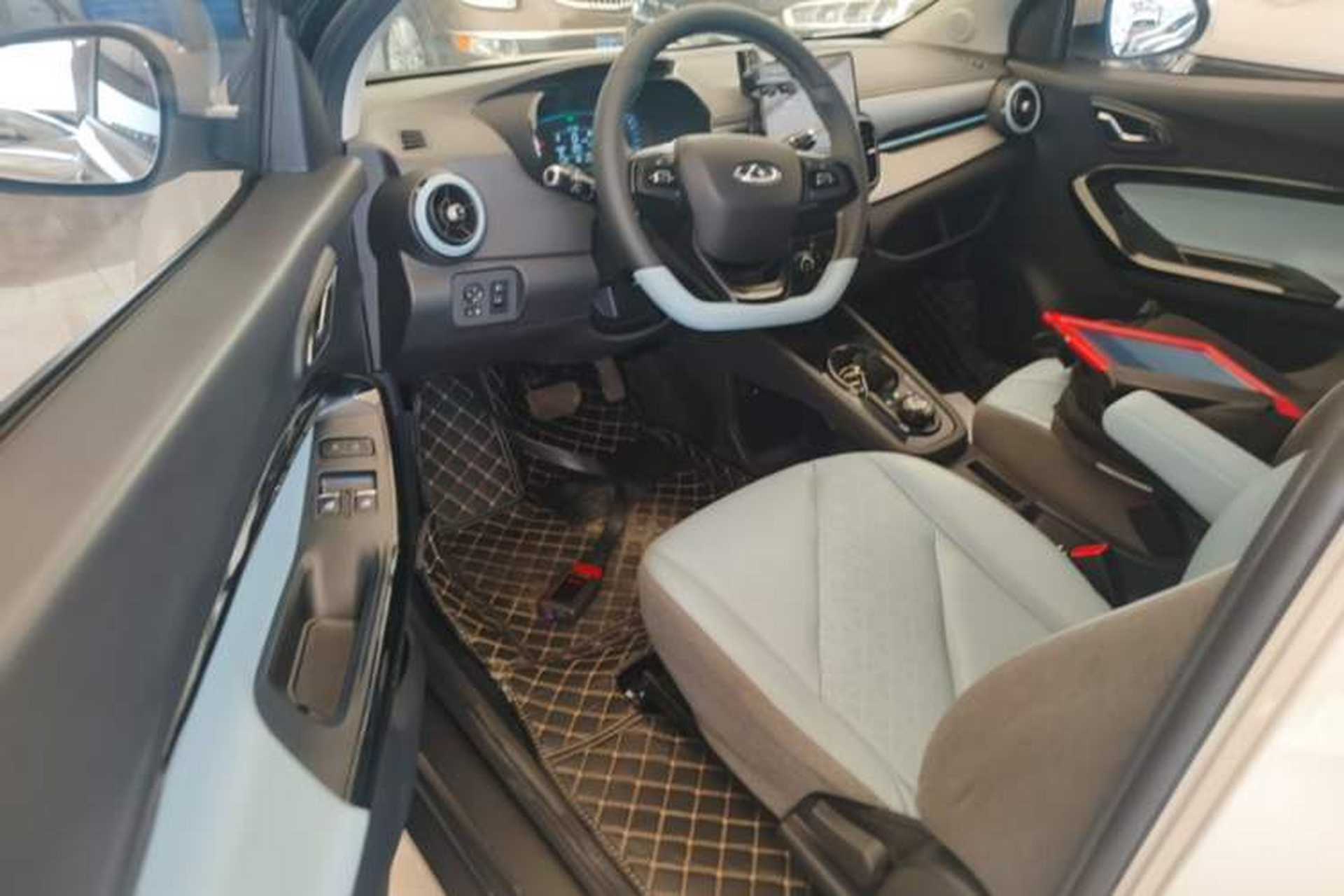 Used Chery QQ Little Ant 2024 Revised Version Youth Edition 251 km True Love Edition 25.05 kWh Driver Seat