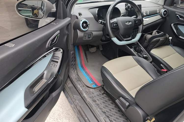 Used Chery QQ Little Ant 2024 251km Love Edition Driver Seat