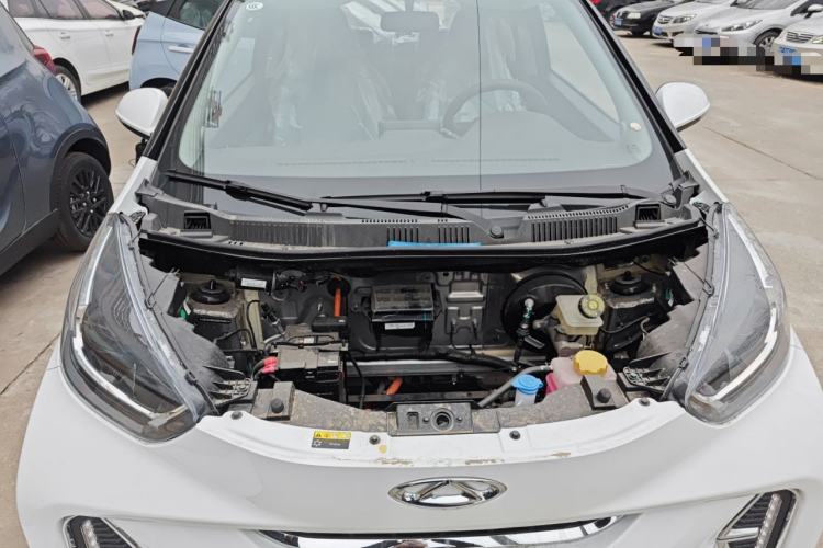 Used Chery QQ Little Ant 2024 Revised Version Youth Edition 251 km True Love Edition 25.05 kWh Engine Bay