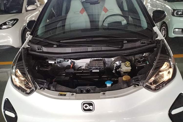 Used Chery QQ Little Ant 2024 Refreshed Version Youth Edition 321 km Beloved Edition 29.23 kWh Engine Bay