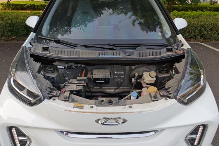 Used Chery QQ Little Ant 2024 Revised Version Youth Edition 251 km True Love Edition 25.05 kWh Engine Bay