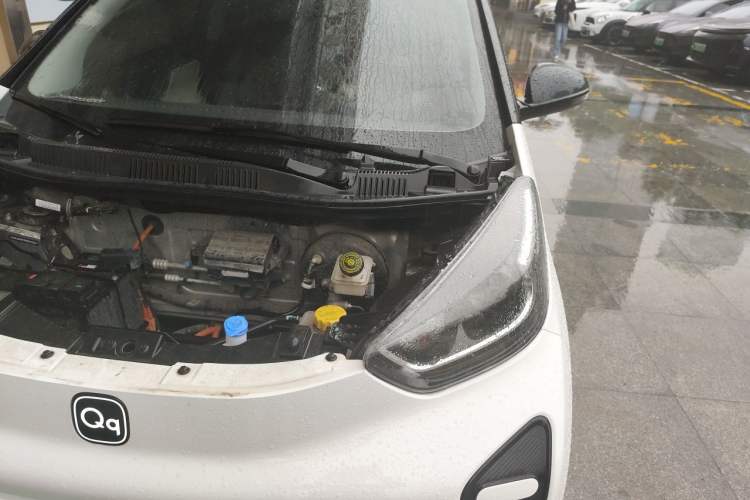 Used Chery QQ Little Ant 2024 321km Love Edition Engine Bay Left