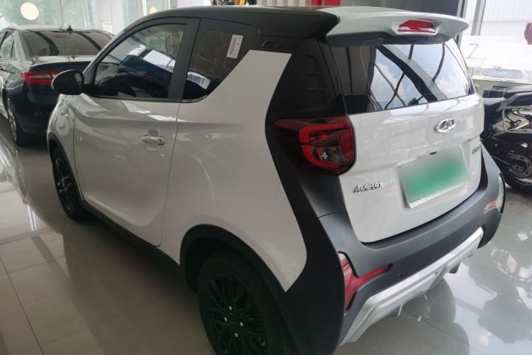 Used Chery QQ Little Ant 2024 Edition Youth Version 251km True Love Edition 25.05 kWh Exterior 2