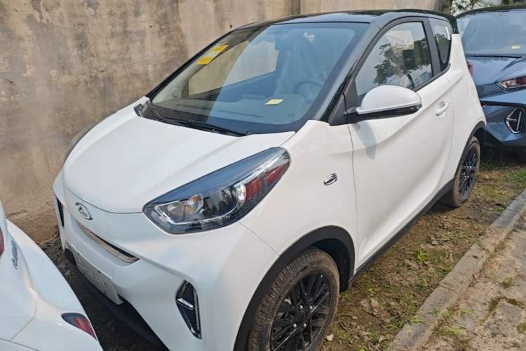 Used Chery QQ Little Ant 2024 Revised Version Youth Edition 251 km True Love Edition 25.05 kWh Front