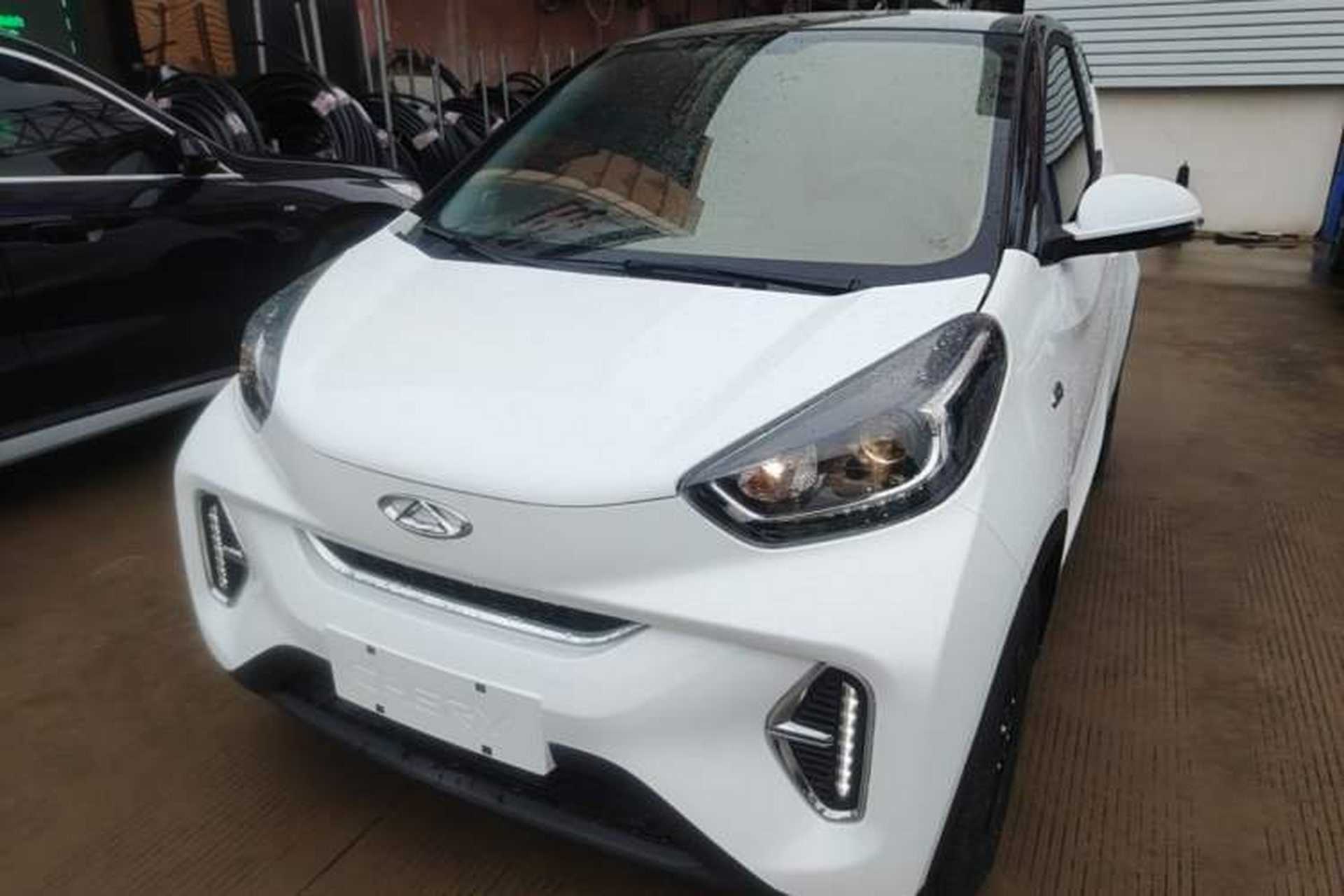 Used Chery QQ Little Ant 2024 251km True Love Edition Front Left 45 Deg