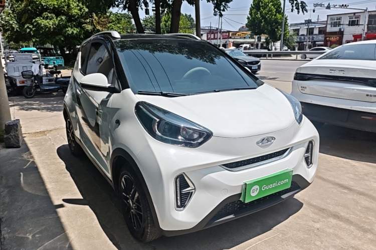 Used Chery QQ Little Ant 2024 Edition Youth Version 251km True Love Edition 25.05 kWh Front Right 45 Deg