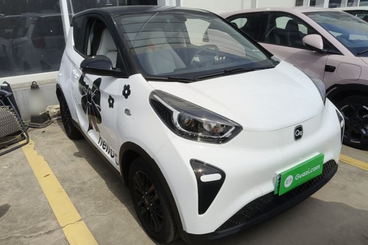Used Chery QQ Little Ant 2024 Refreshed Version Youth Edition 321 km Beloved Edition 29.23 kWh Front Right 45 Deg